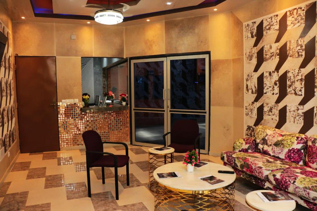 HOTEL LAVAL, Abidžan