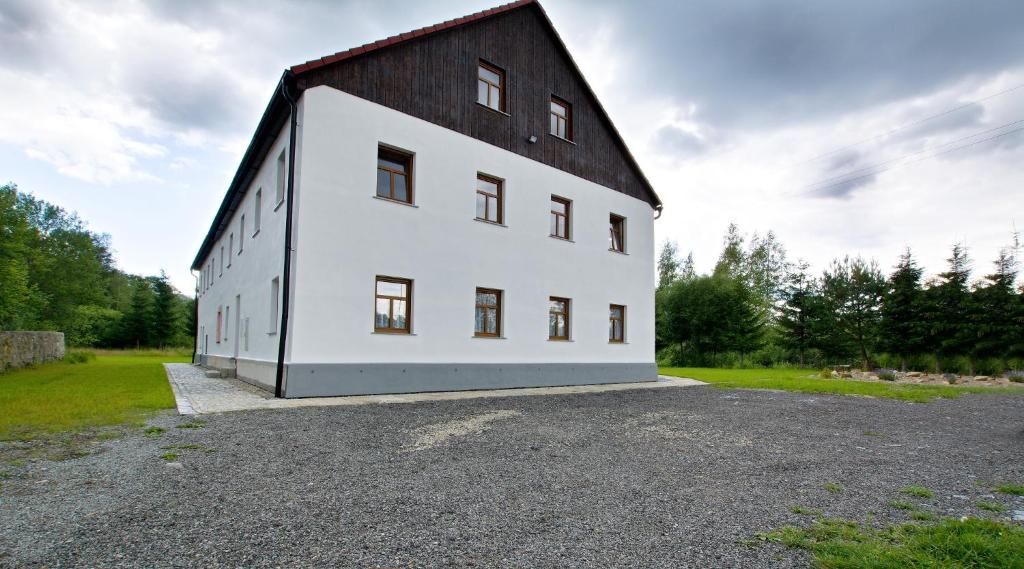 Apartmány Míra, Nová Pec