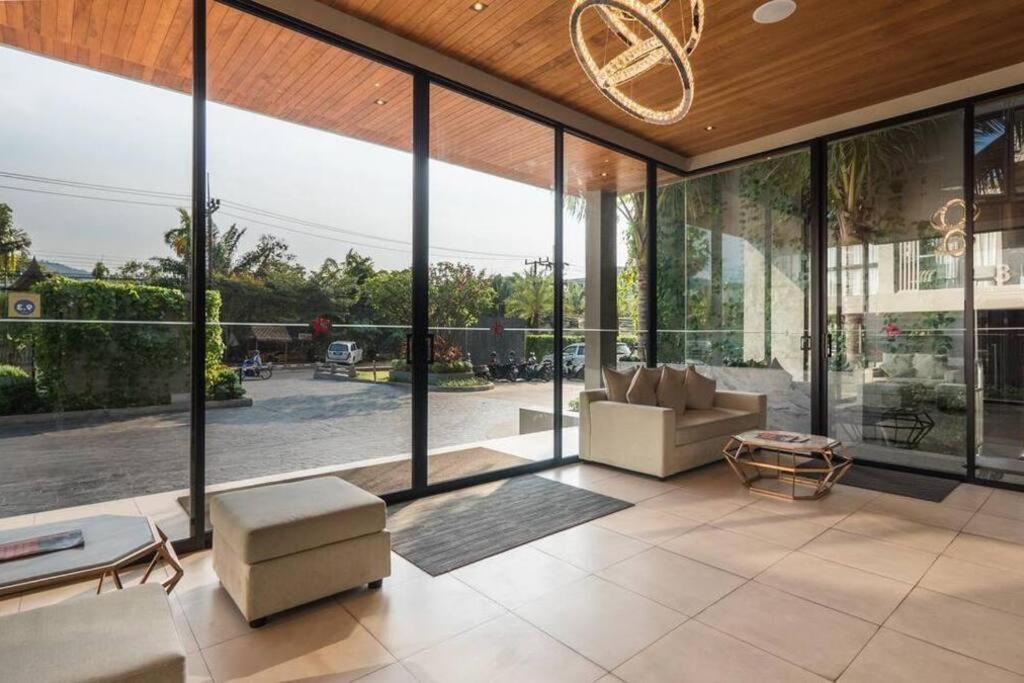 Diamond Condo by VillaCarte photo