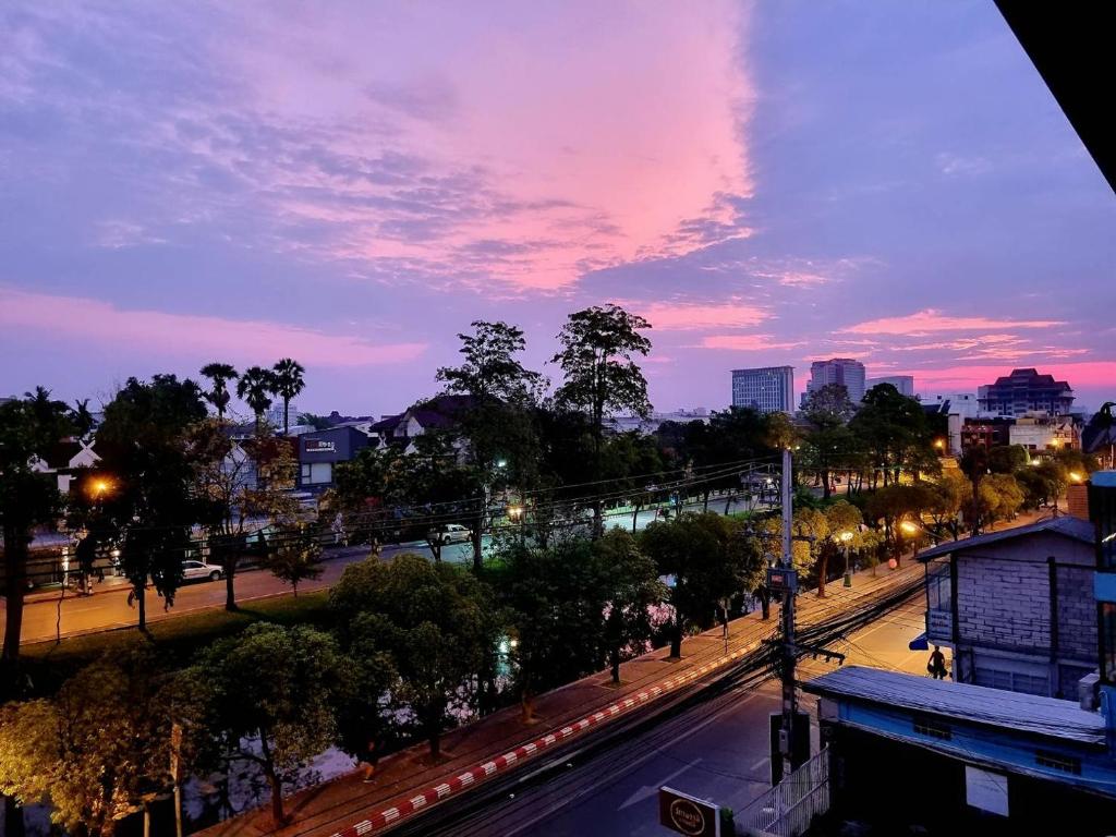 T2B ホーム (T2B Home) 周辺案内