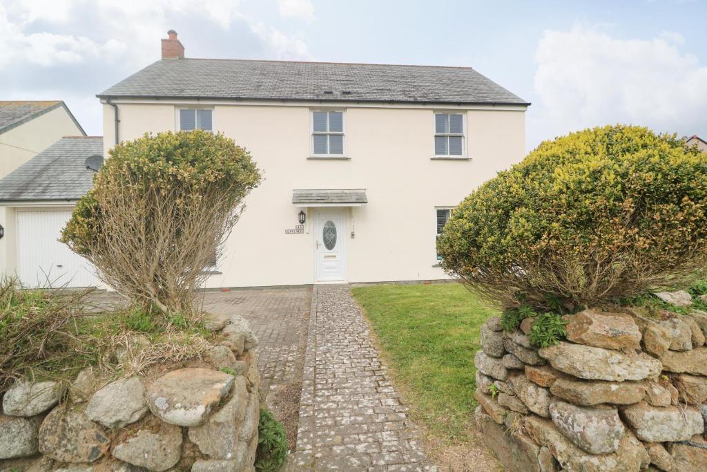 15 Tower Meadows, Penzance
