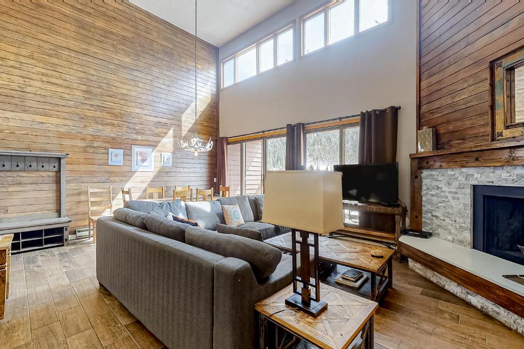 Montezuma Magic, Keystone