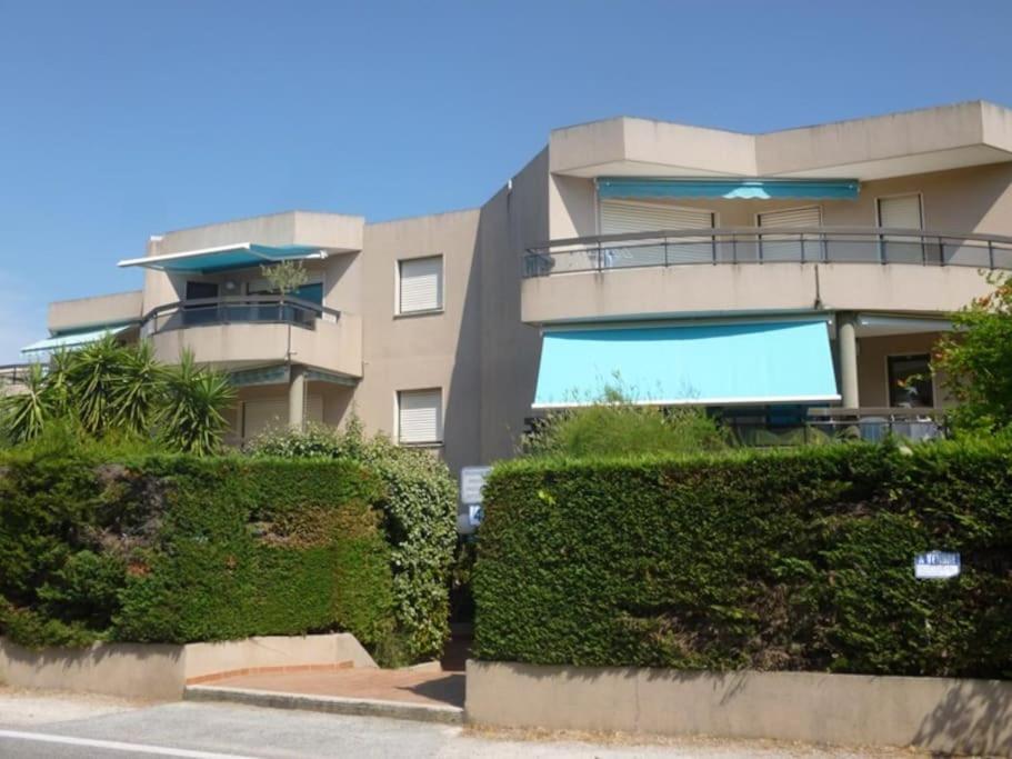 Bel Appartement 2 pièces 200m Plages - 1