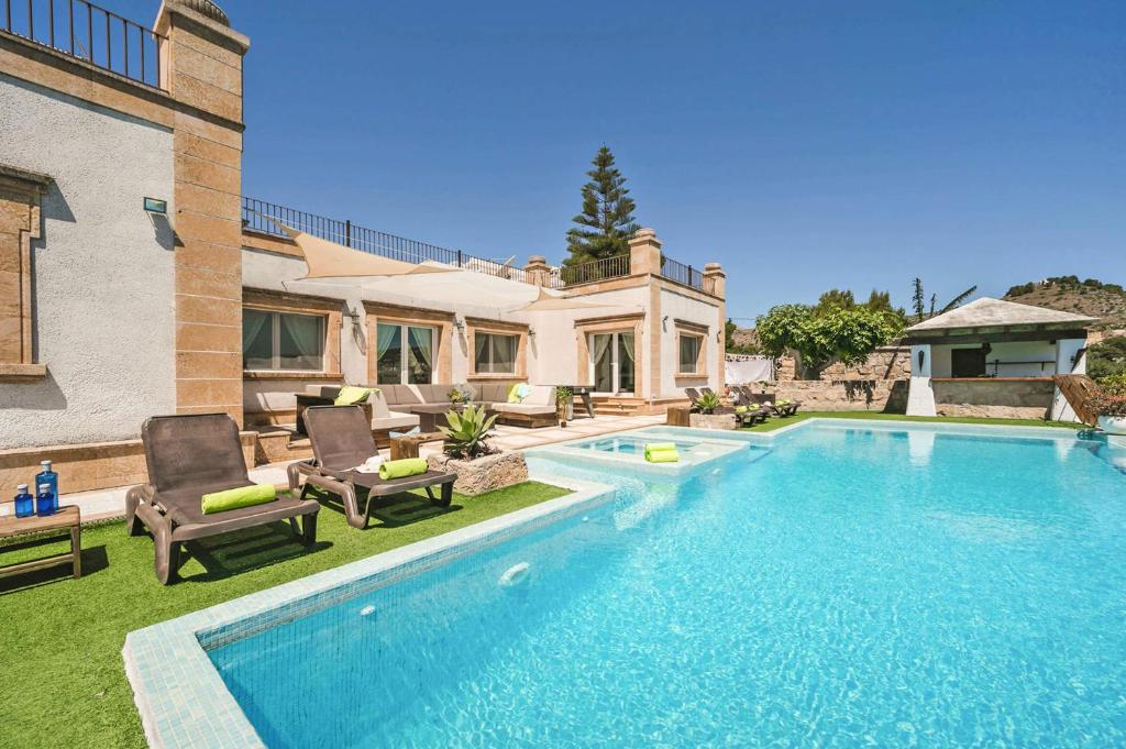 Villa Silvasol by Villa Plus - 1