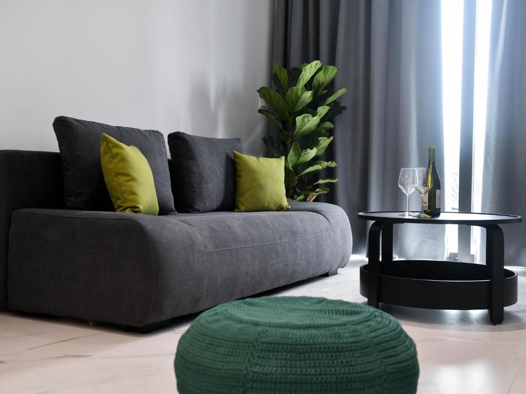 The Room, Suite 15, Leda Gardens, Pafos