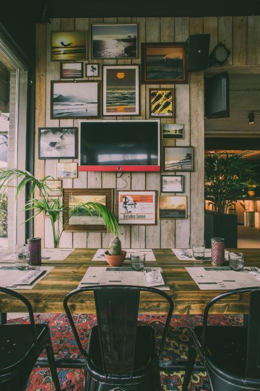 Lakeside Paradise Sport Hostel