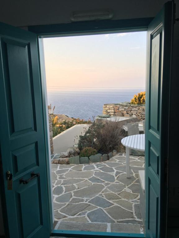 Kifines Suites photo