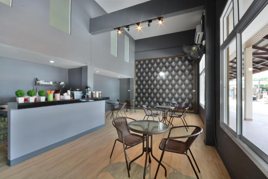 Restaurant, The Bless Residence in Hat Yai