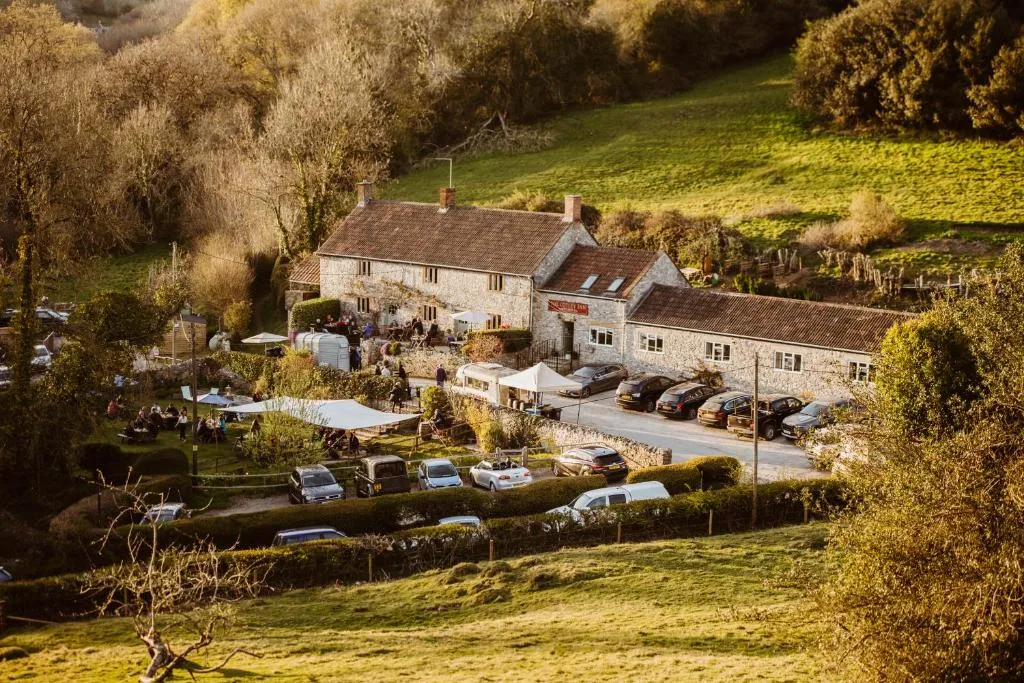 The Cotley Inn, hotel in Wambrook