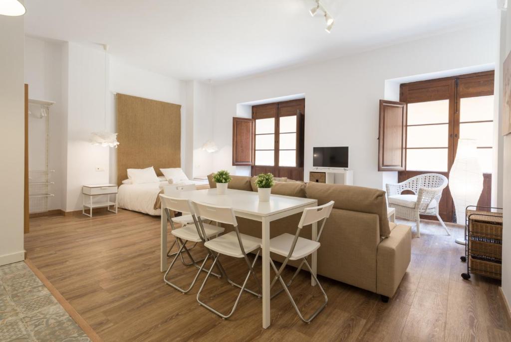 Santiago Premium loft I, Малага