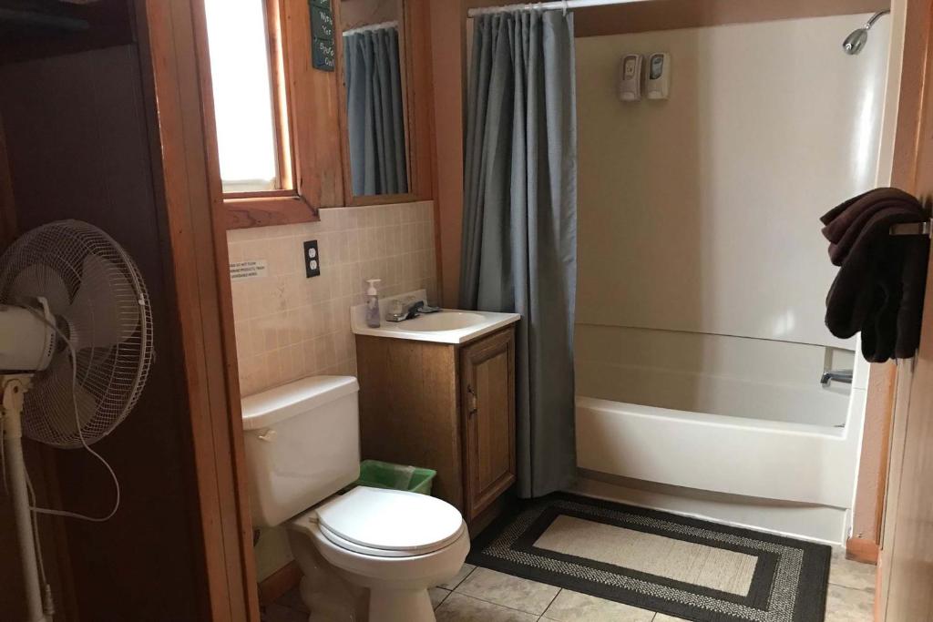 Elkhorn Lodge photo