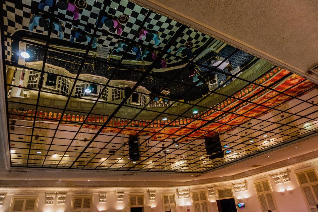 フロント・ロビー