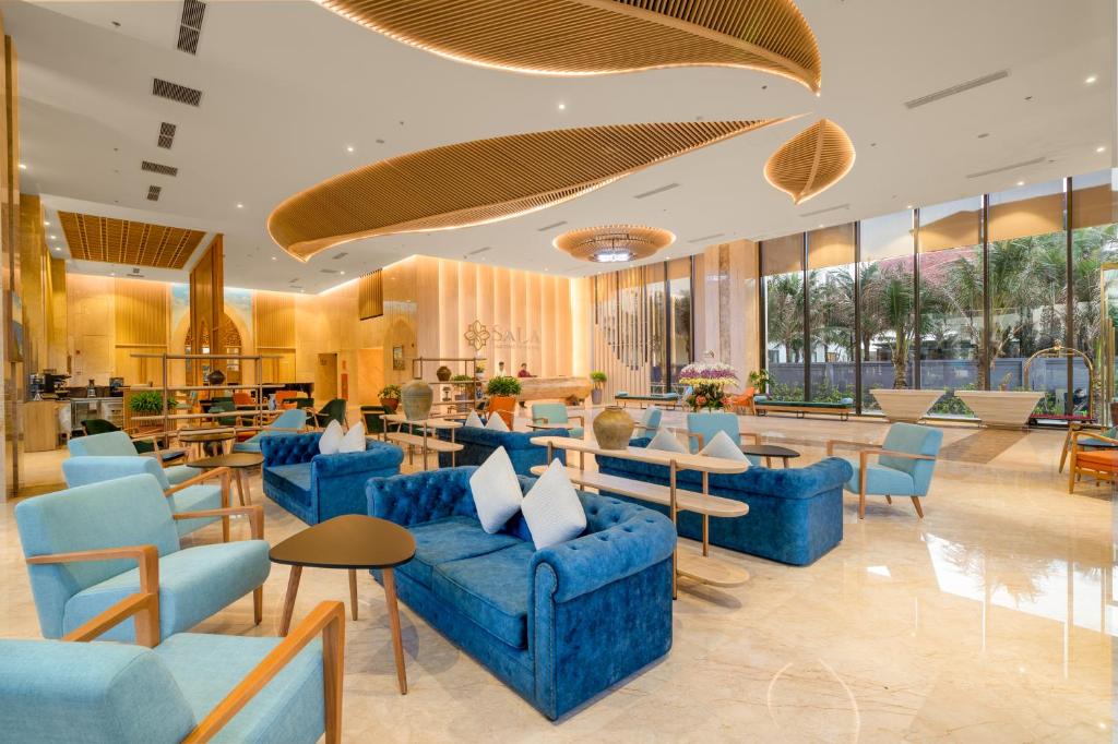 Sala Grand TuyHoa Hotel
