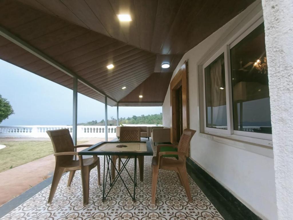 Royal Resort Villa photo