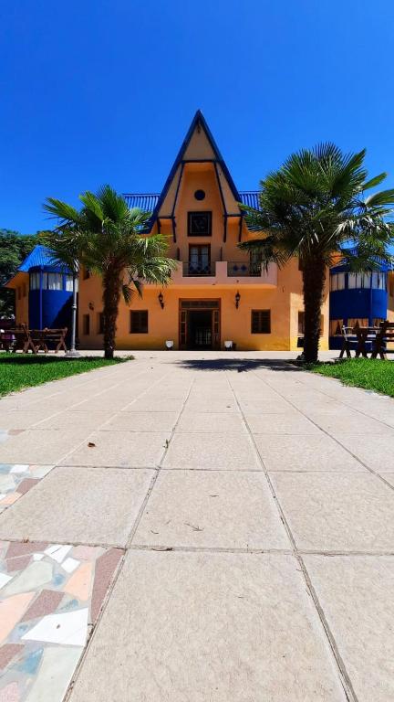 Hotel El Volcan — Hotel in San Luis