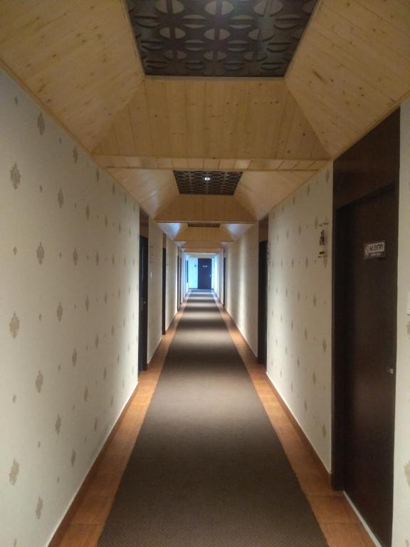 フロント・ロビー