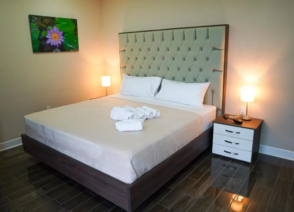 THE VIEW HOTEL，位于Cumanda的酒店