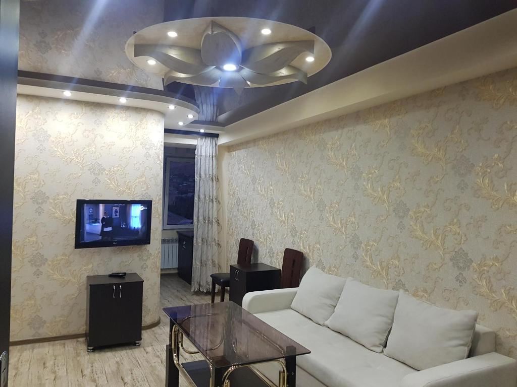 Luxury Apartment-3 in the Center of Yerevan, Safaryans Family photo
