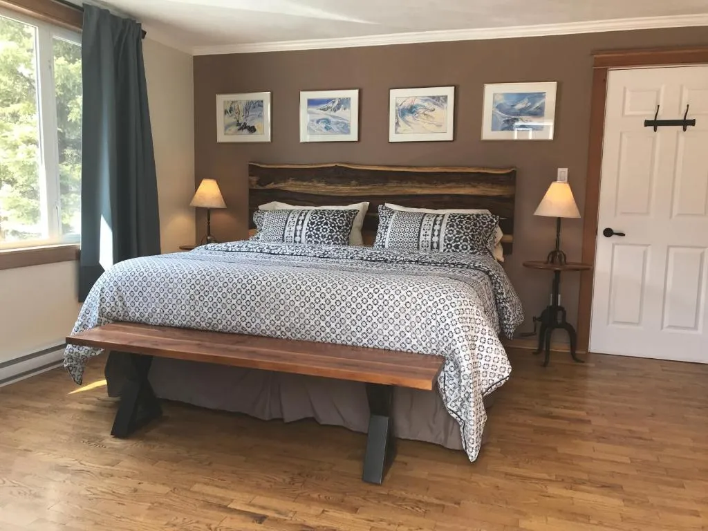 Canadian Rockies Inn - Adults only, hotel in Field