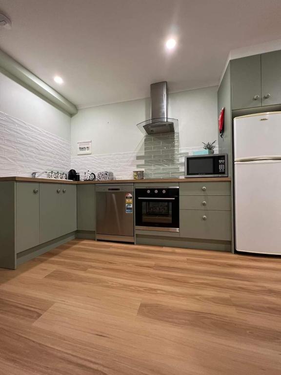 Maunder Cottage photo