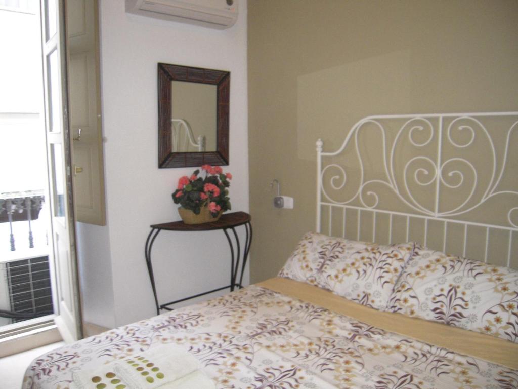 One-Bedroom Apartment (4 Adults), MALAMA Apartamentos Turisticos in Málaga