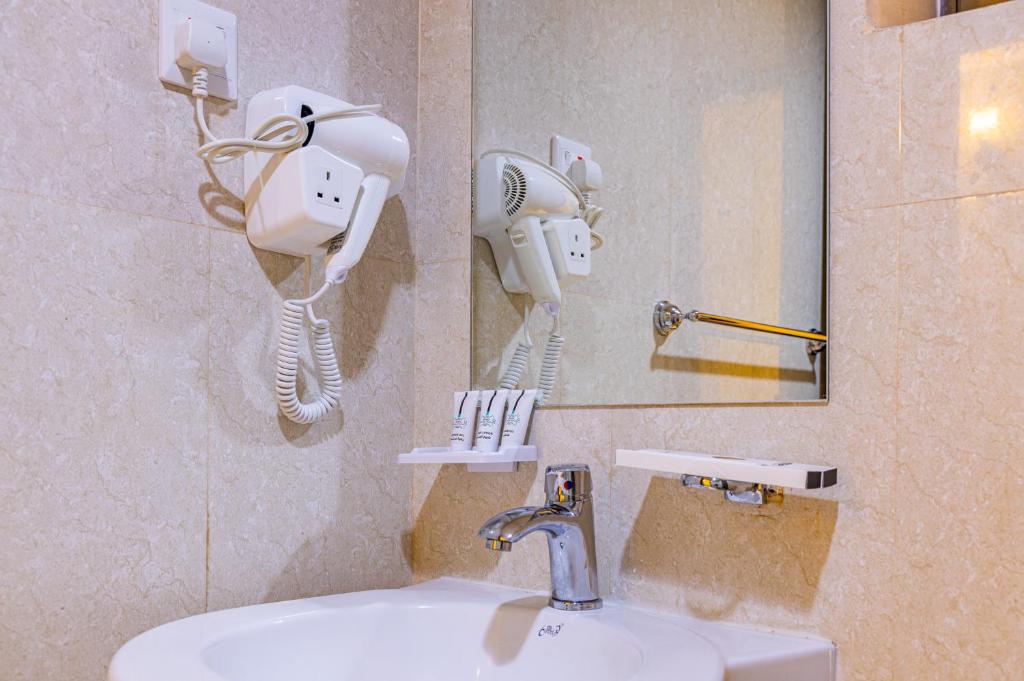 ND HOTEL SUITES photo