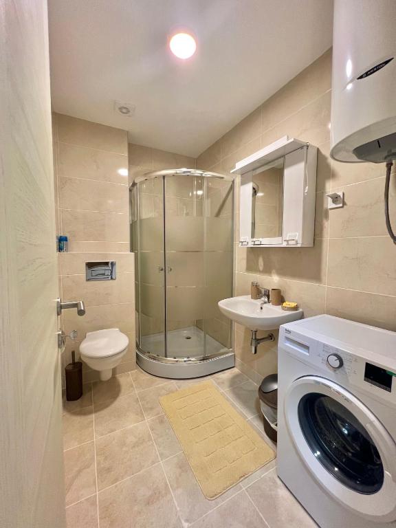 Azure Apartments - 5