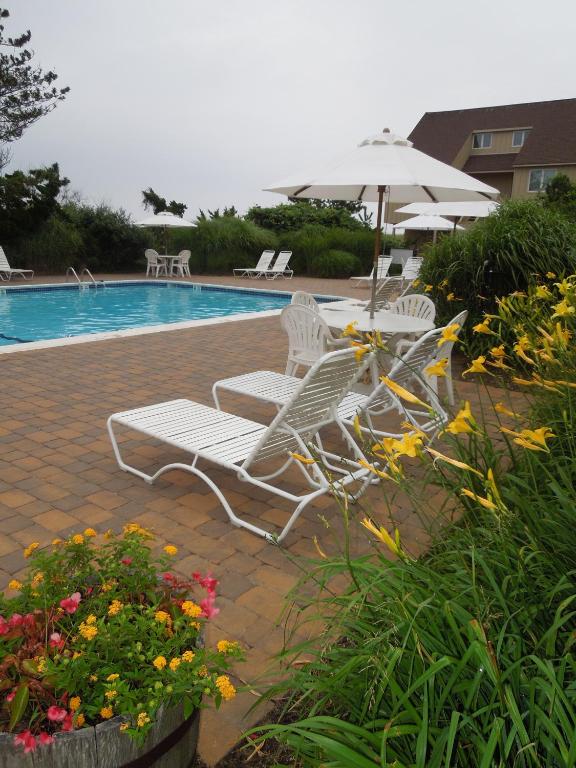 Windward Shores photo