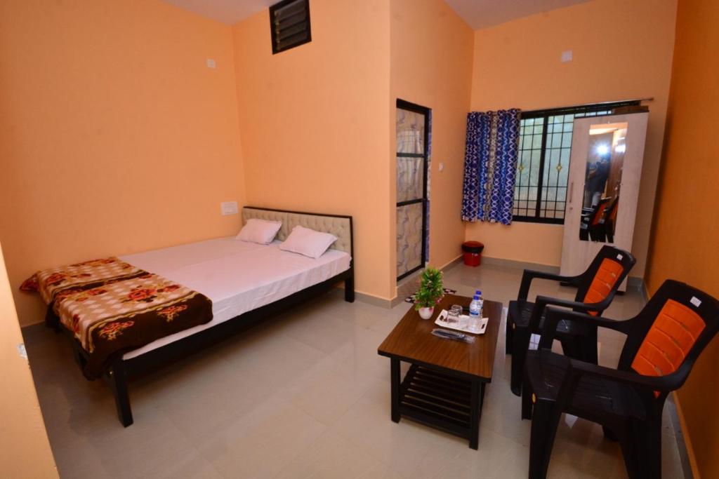sri sigandureshwari boarding and lodging photo