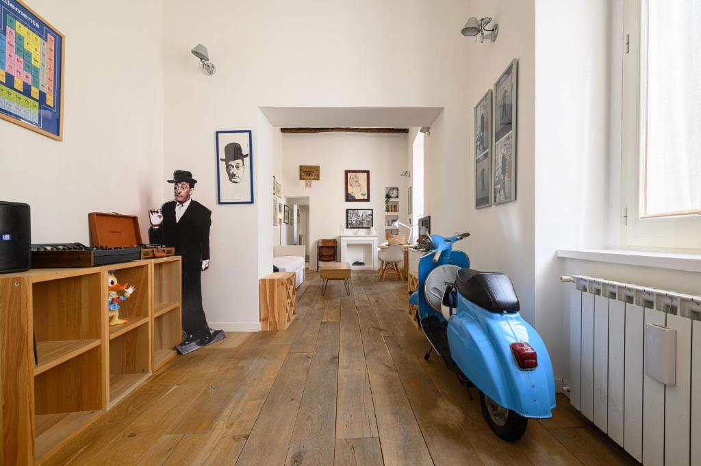 Vespa Apartment, Neapol