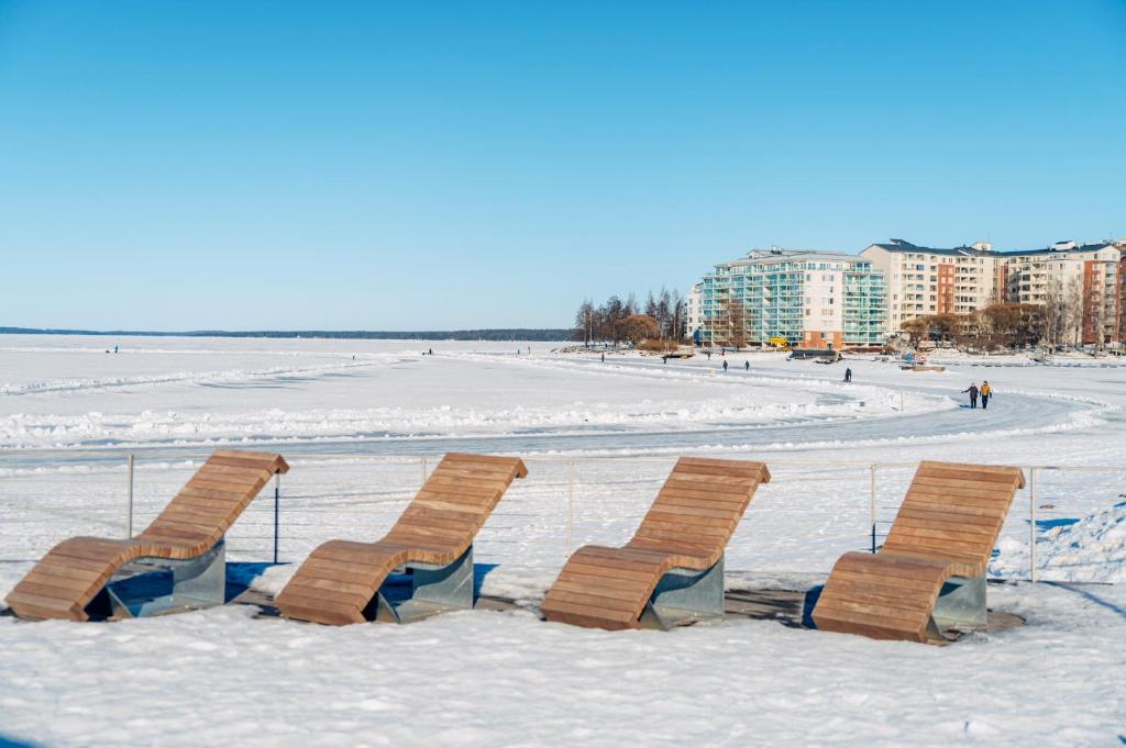 2ndhomes Tampere "Kaplan #1" Grand Luxury Apartment - Sauna & Balconies photo