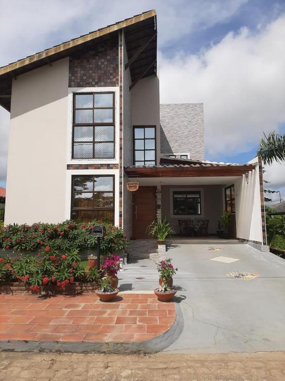 Ku4tro House - Casa no Condomínio Yes Banana