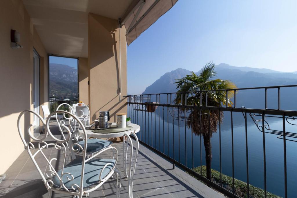 Mamma Ciccia Holiday Home - Waterfront Apartment - 1