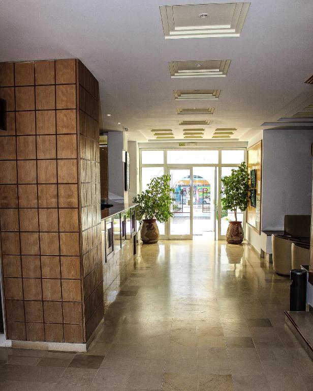 Emira Hotel photo