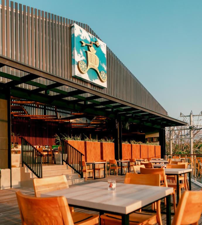 Royal Regantris Trawangan