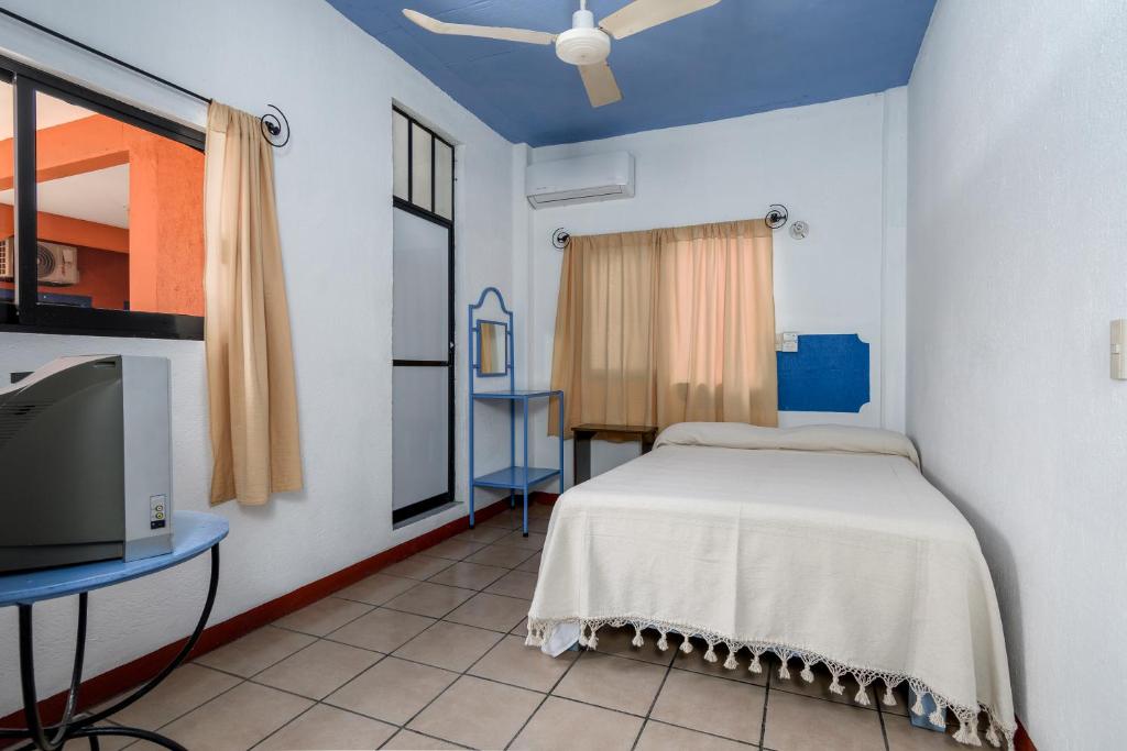 Hotel Costamar, Puerto Escondido - 4