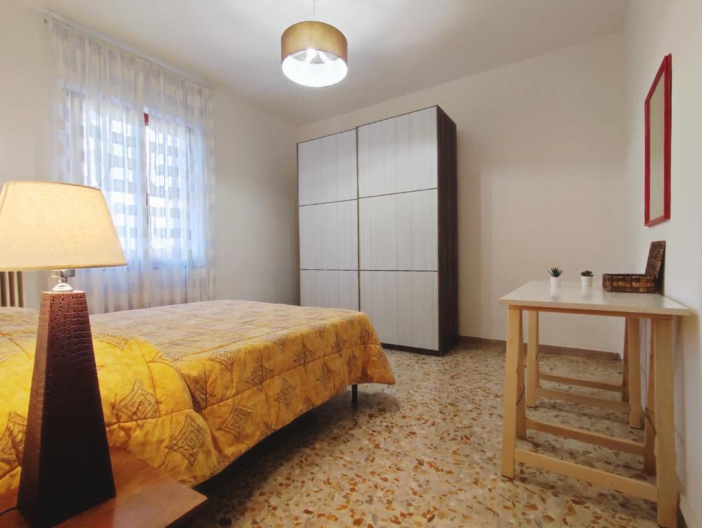 Lovely Balcony San Gimignano Apartments photo