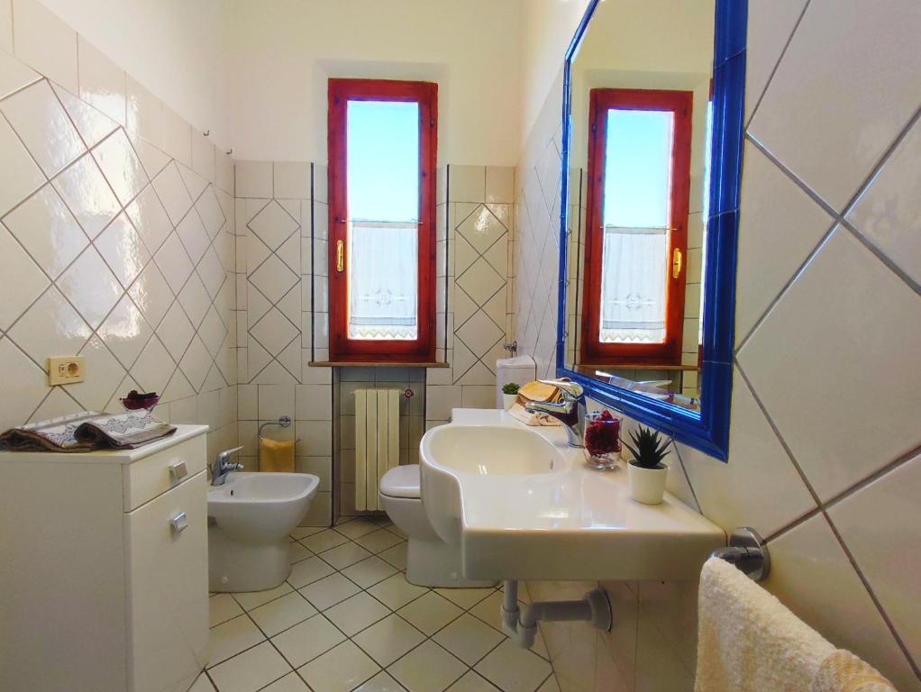 Lovely Balcony San Gimignano Apartments photo