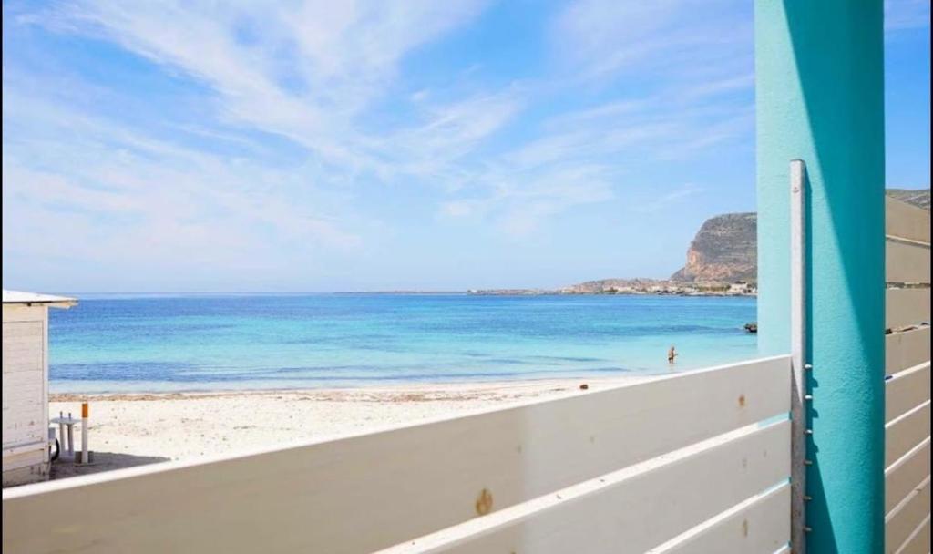 Stabilimento Lido Burrone — Hotel in Favignana