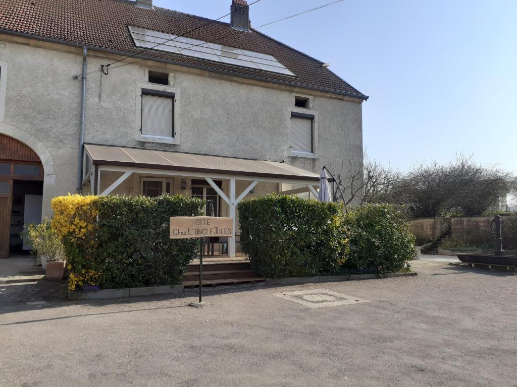 gite chez l'oncle jules, Velesmes