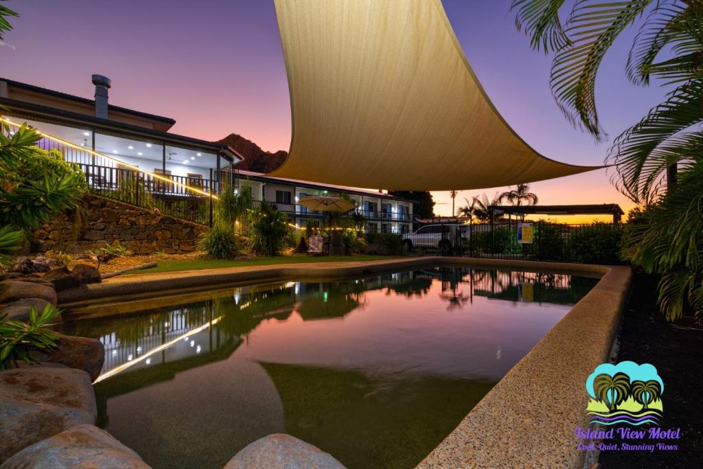 Island View Motel — Hotel in Townsville
