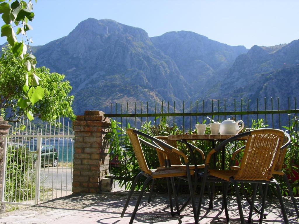 Apartment Mimosa, Kotor