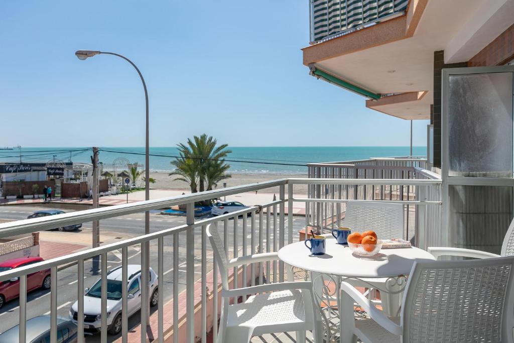 Apartment with stunning sea views, Santa Pola