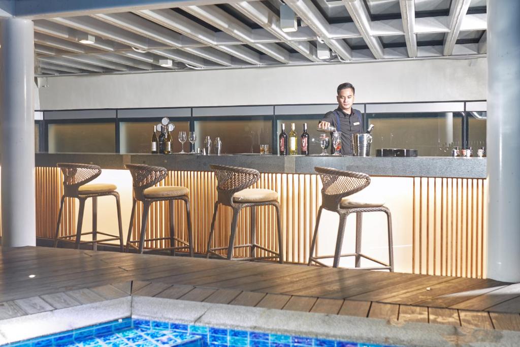 Pub/Lounge