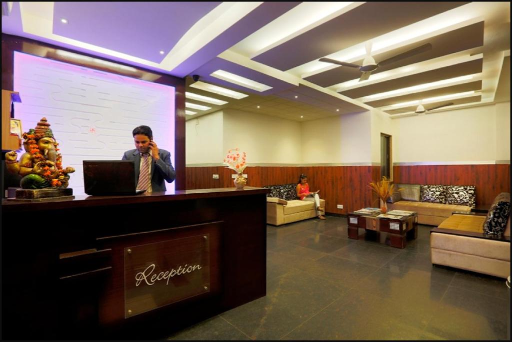Hotel Anand International photo