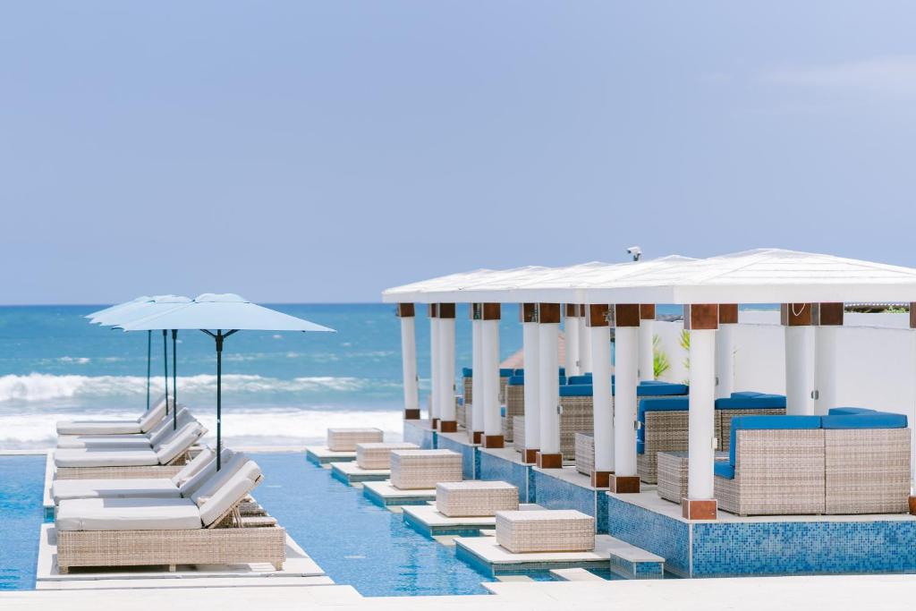 Lv8 Resort Hotel Bali photo