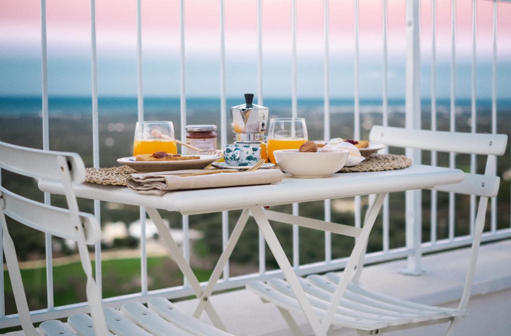 BELLE HOME OSTUNI vasca vista mare - 1