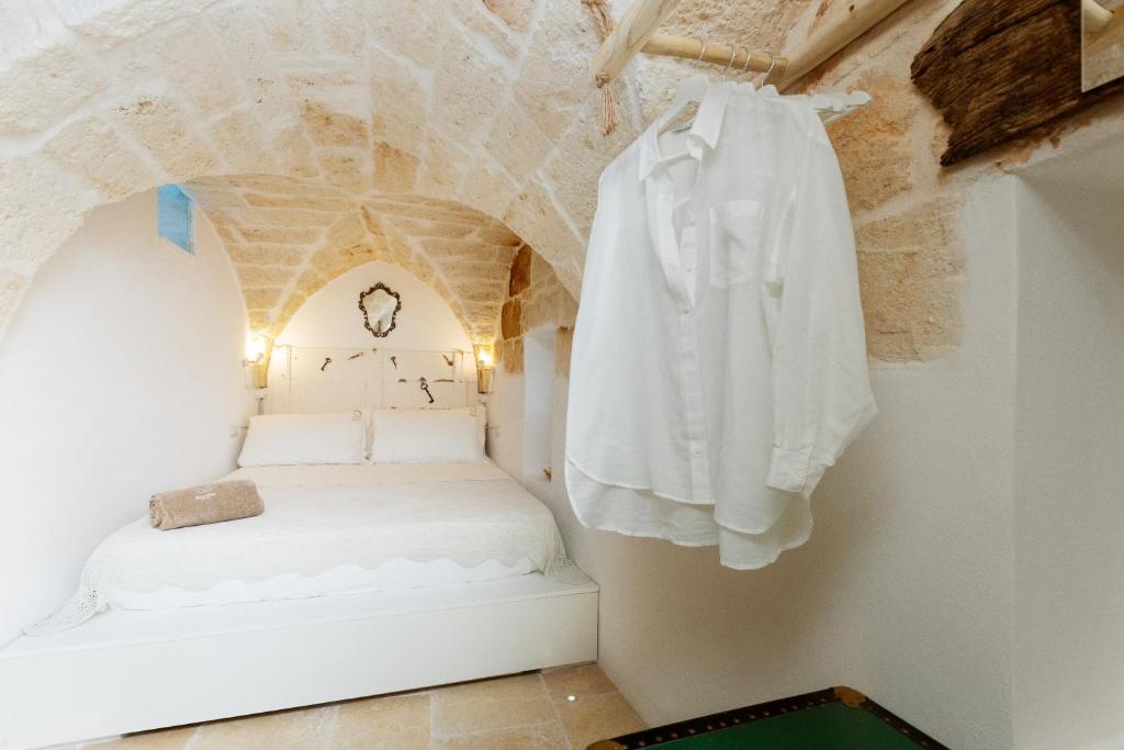 BELLE HOME OSTUNI vasca vista mare - 5