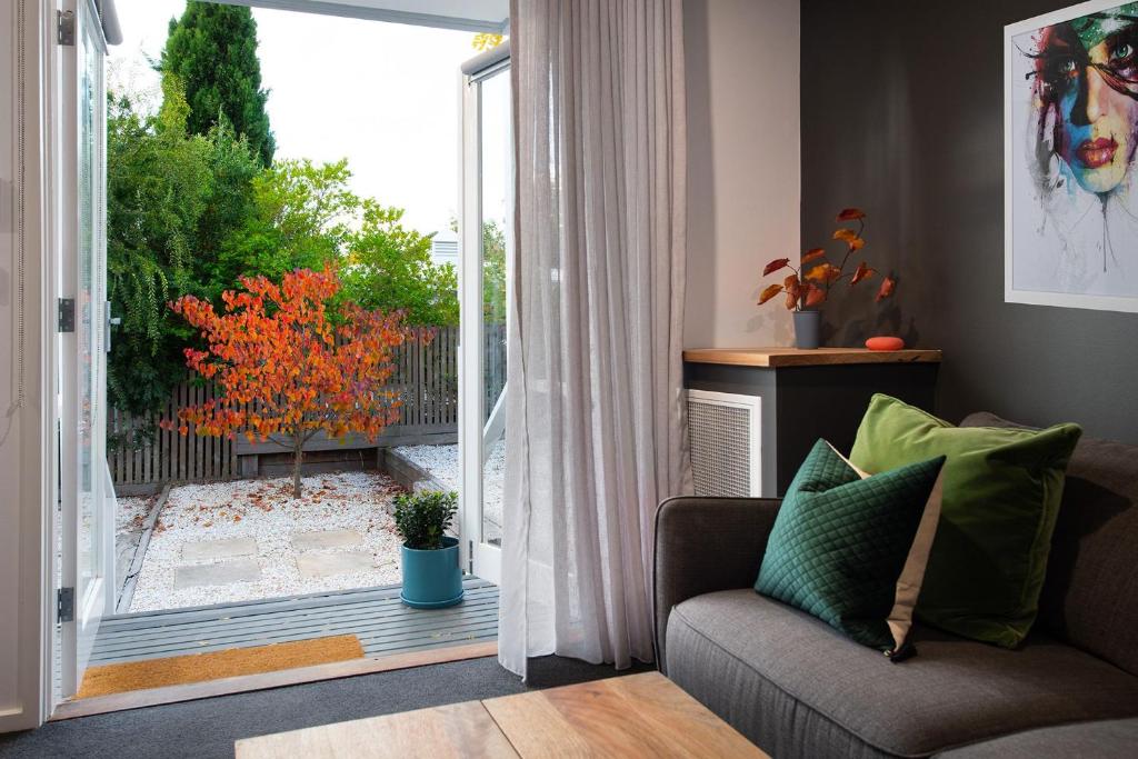 Vue Lake Daylesford Studio- lakeside retreat, Daylesford