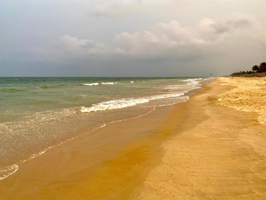 Beach a Holic/Calm beach facing Villa photo